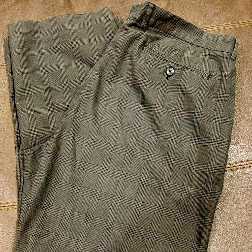 GAP men’s dress pants- plaid
